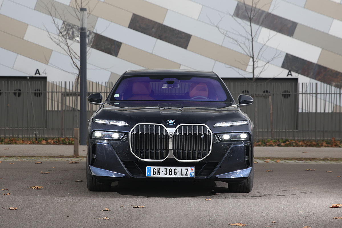 Voitures électriques: les meilleures en récupération d'énergie par freinage régénératif 4 BMW i7