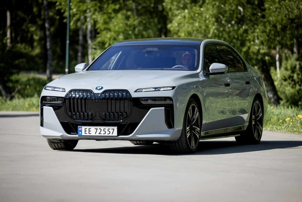 Voitures électriques: les meilleures en récupération d'énergie par freinage régénératif 217 Quelles voitures électriques récupèrent le plus d’énergie grâce au freinage régénératif ?