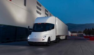 L’Italie espère toujours obtenir la production d’une Tesla