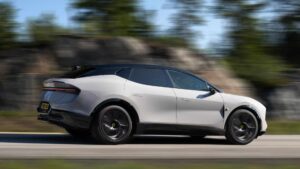 Les modèles électriques représentent (déjà) 63 % des ventes de Lotus