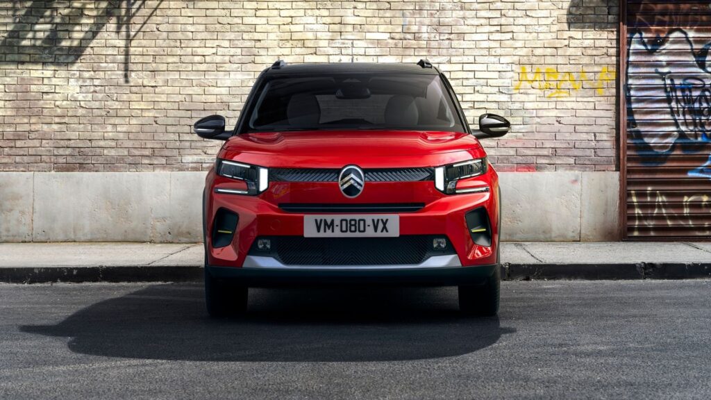 Citroën ë-C3 : Changement de style pour la nouvelle voiture électrique 37 Avec la nouvelle Citroën ë-C3, les chevrons changent de style !