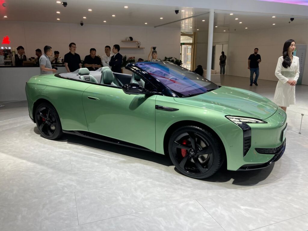 Cabriolet électrique Hongqi eH7: une tentation irrésistible ? 16 Hongqi eH7 Cabrio