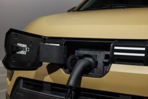 Prix de l’électricité : vers un changement des heures creuses, mauvaise nouvelle pour les voitures électriques ?