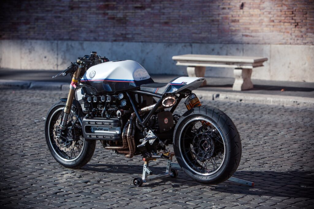 Changer le Pneu de Moto : Guide en 7 Étapes 97 7 Étapes pour Changer le Pneu de Votre Moto