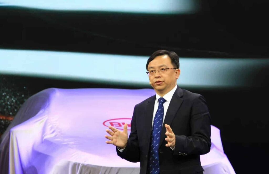 Patron de BYD critique l'Europe et les États-Unis 81 Le patron de BYD pousse un coup de gueule contre l’Europe et les États-Unis