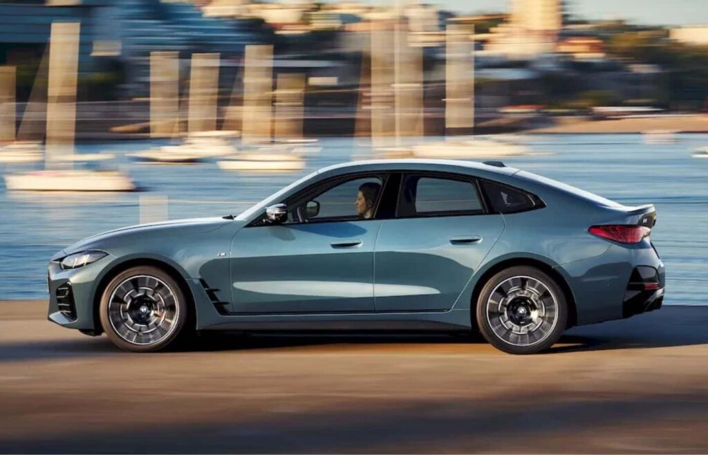 La BMW i4 électrique succède pour rivaliser avec la Tesla Model 3. 249 La BMW i4 électrique se refait une beauté pour enfin rivaliser avec la Tesla Model 3