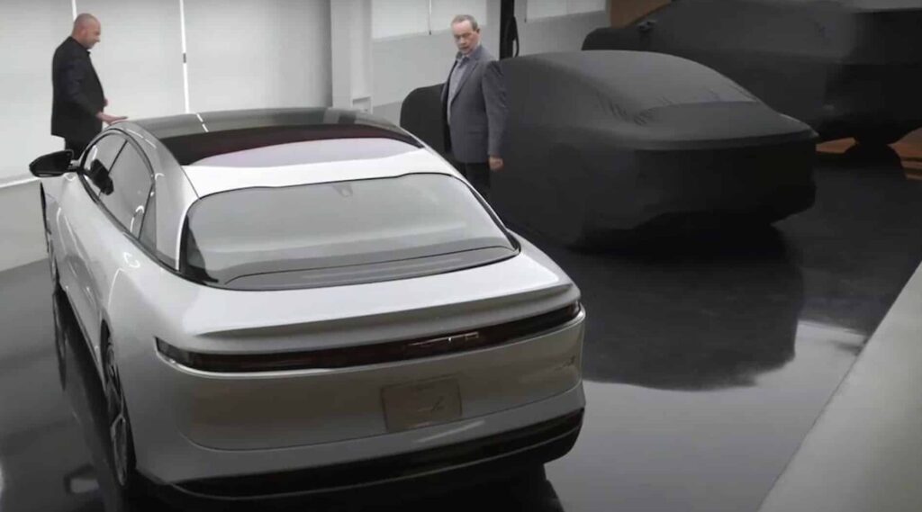 Concurrent veut récupérer le nom du SUV électrique de Fisker en faillite 63 Fisker est en faillite, un concurrent voudrait récupérer le nom de son SUV électrique !