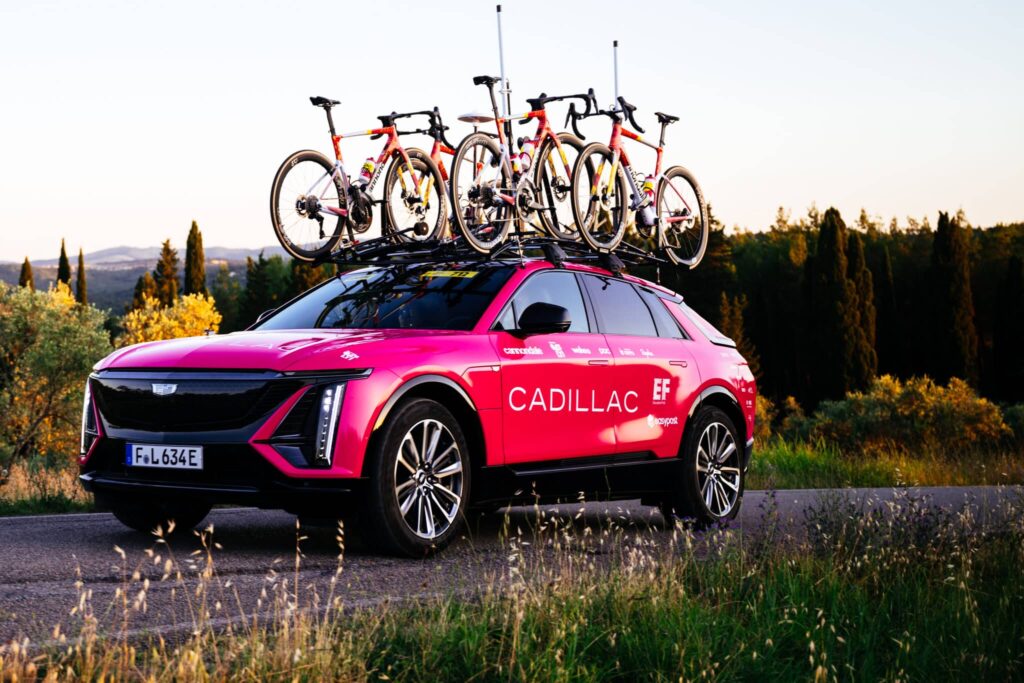 Tour de France 2024 : une Cadillac électrique dans le peloton 167 Tour de France 2024 : une Cadillac électrique au coeur du peloton
