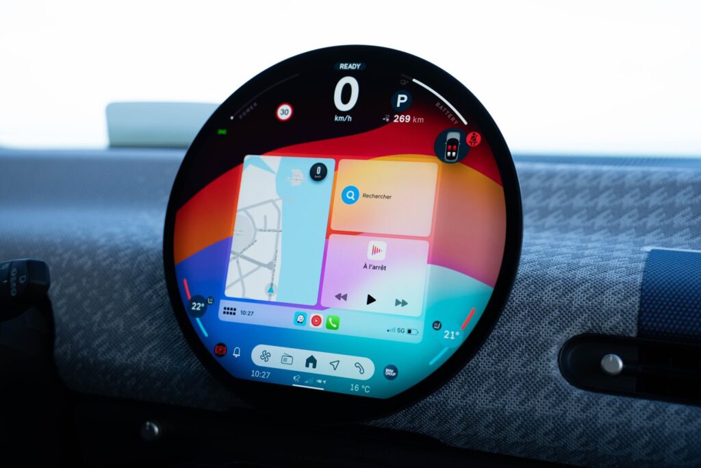 Les systèmes de navigation embarqués des voitures électriques seront-ils supprimés ? 129 Navigation intégrée voiture