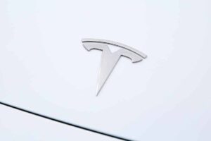 La baisse des ventes de Tesla se poursuit