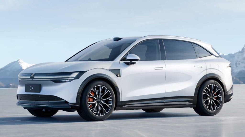 Le Chinois Zeekr attaque frontalement le Tesla Model Y avec son SUV électrique 7X 123 Zeekr 7X
