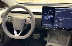 Tesla banni des auto-écoles pour une fonctionnalité jugée trop innovante