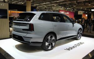 Volvo EX90 : une mauvaise surprise attend les premiers propriétaires du grand SUV électrique