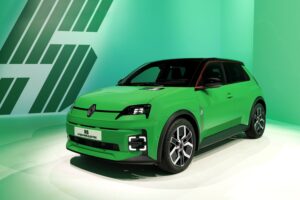 Bonus écologique : une grosse baisse des aides pour acheter une voiture électrique en 2025 ?
