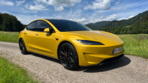 Comment Tesla espère proposer une Model 3 moins chère