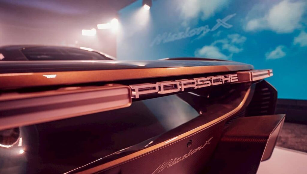 Porsche dévoile design futurs modèles électriques 65 Porsche dévoile le nouveau design de ses futurs modèles électriques