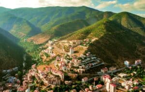 Top 5 des destinations éco-friendly pour les vacances de la Toussaint en électrique