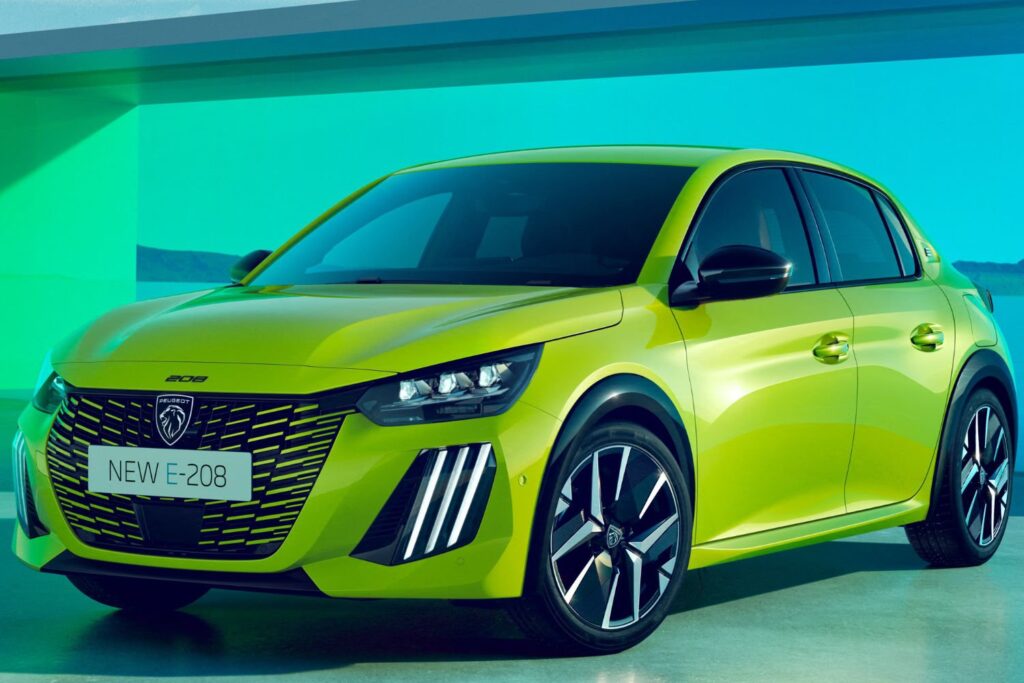 Les marques françaises peinent à convaincre avec les voitures électriques 81 Peugeot E 208 Voiture