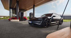 Porsche Charging Lounge : ouverture de la première station ultra-rapide en Allemagne