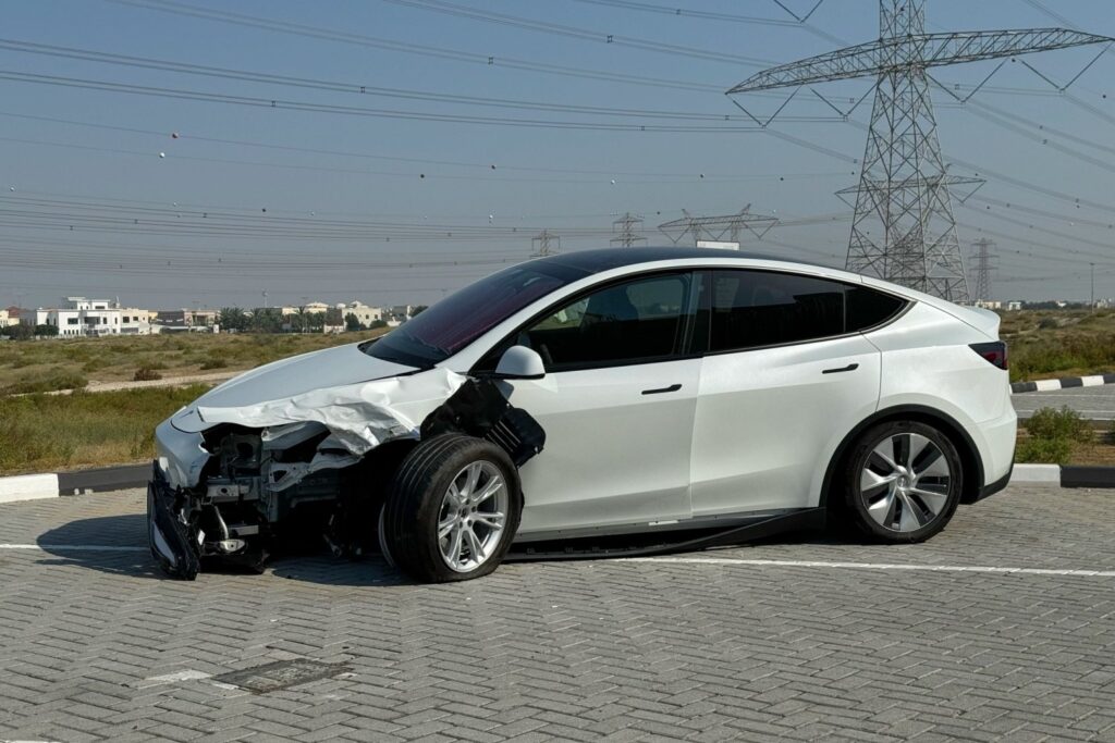 Tesla : Le rêve brisé de la voiture autonome ? 20 Tesla Accident Mortel