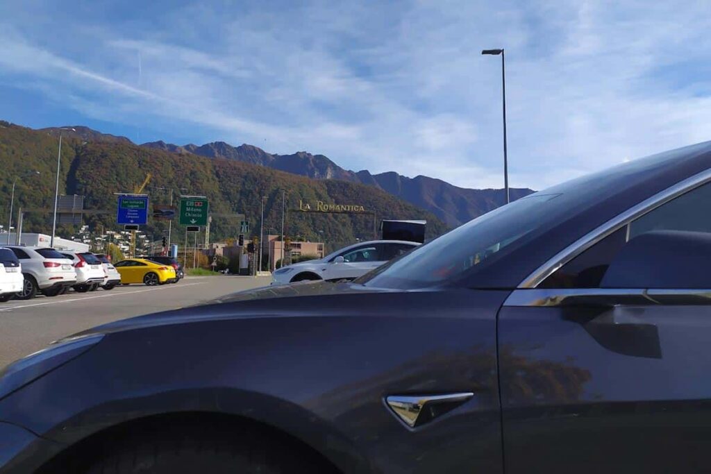 Pour Antoine, rouler en voiture électrique ne suffit pas: un témoignage 12 La Tesla Model 3 d