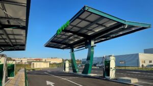 Oreve : un nouveau réseau de recharge pour les camions et les utilitaires avec des bornes de 400 kW
