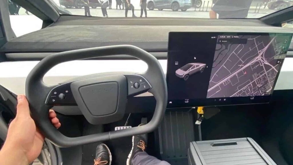 Conduite autonome : une idée étrange d'Elon Musk pour Tesla 1 Conduite autonome : Elon Musk a une drôle d’idée pour faire évoluer le volant des Tesla