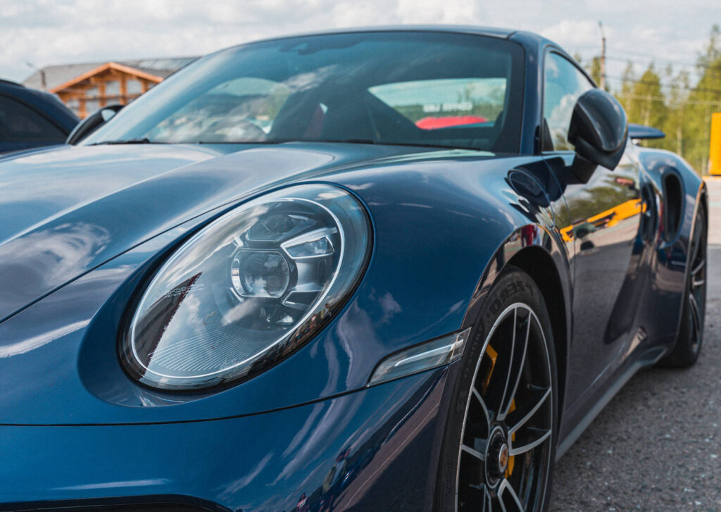 Porsche s'associe à un ancien partenaire de Tesla pour le futur de la conduite 3 Le futur de la conduite : Porsche s