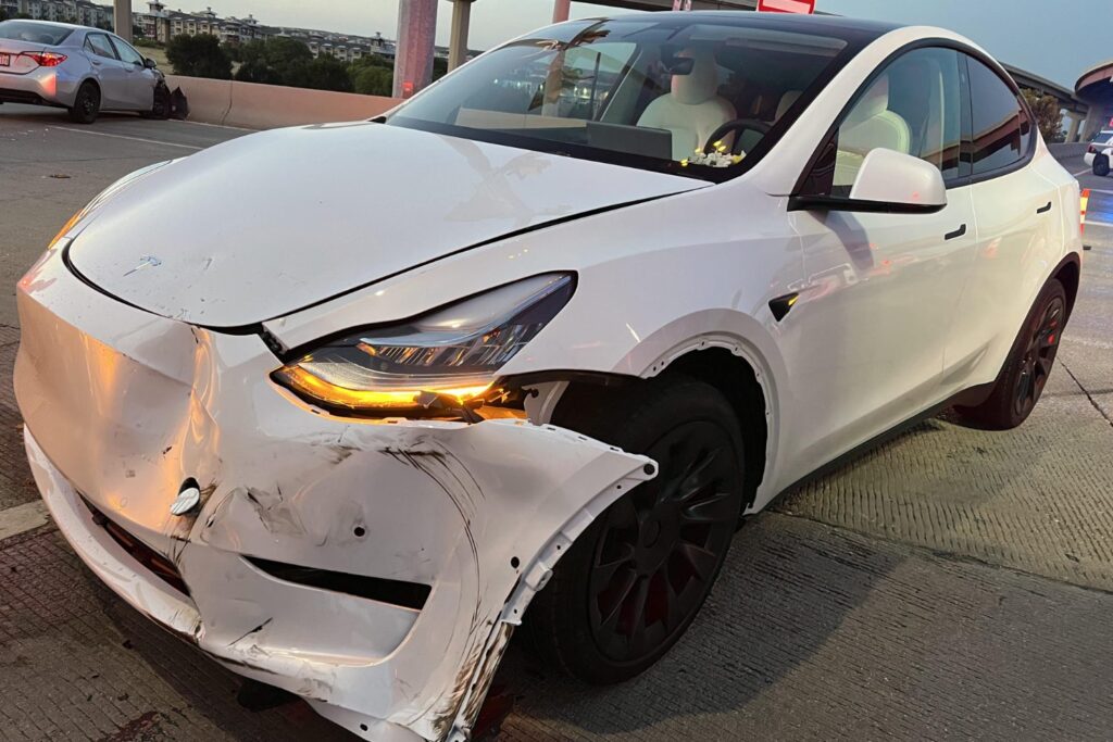 Voitures électriques : Prudence accrue, mais responsabilité accrue dans les accidents 195 Accident Tesla