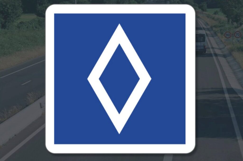 Signification du nouveau panneau de signalisation routière en France 123 Panneau Signalisation Covoiturage
