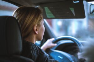 Femme voiture