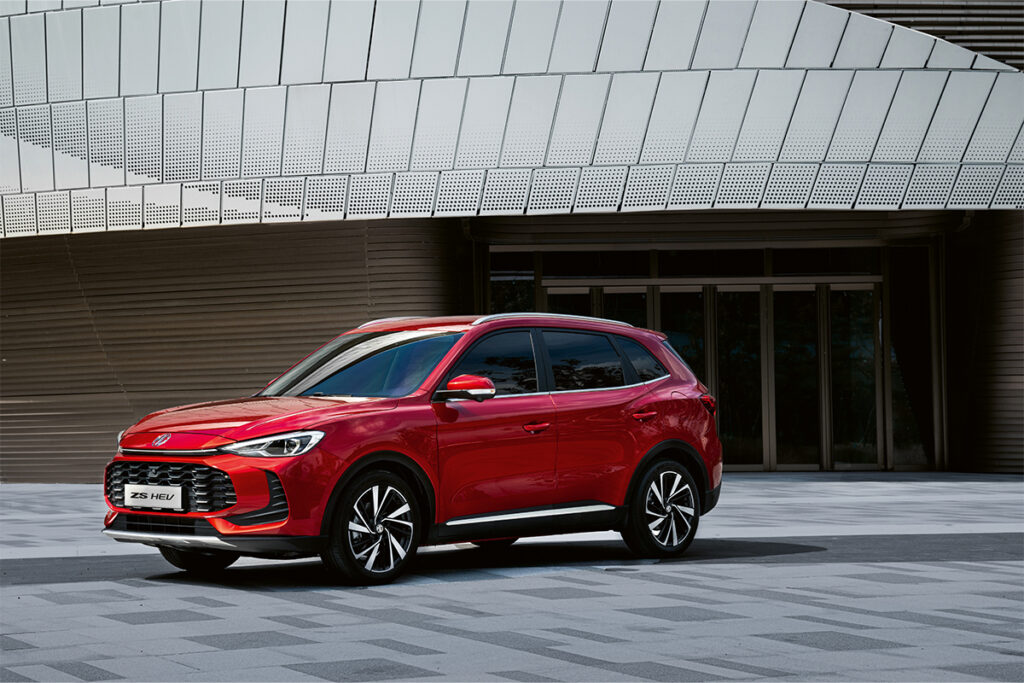 Le V12 glorifié : MG ZS Hybrid+ 317 MG ZS Hybrid+, Le V12 glorifié