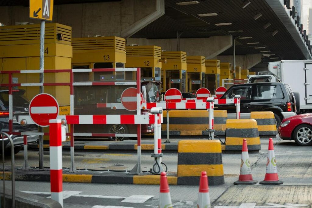 Et si vous vous débarrassiez une bonne fois pour toutes des problèmes de bouchons sur l'autoroute ? 111 186180prendre un abonnement tlpagef594d0