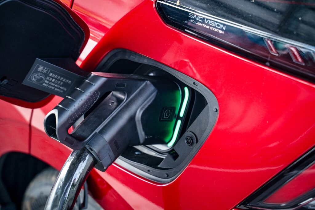 Les 5 règles d’or pour recharger une voiture électrique sur une borne publique 23 Essai Mg4 Standard Recharge