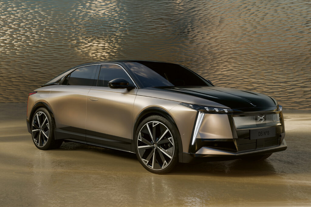 DS 8 Étoile : Le nouveau vaisseau-amiral 95 DS 8 Etoile, Un nouveau vaisseau-amiral