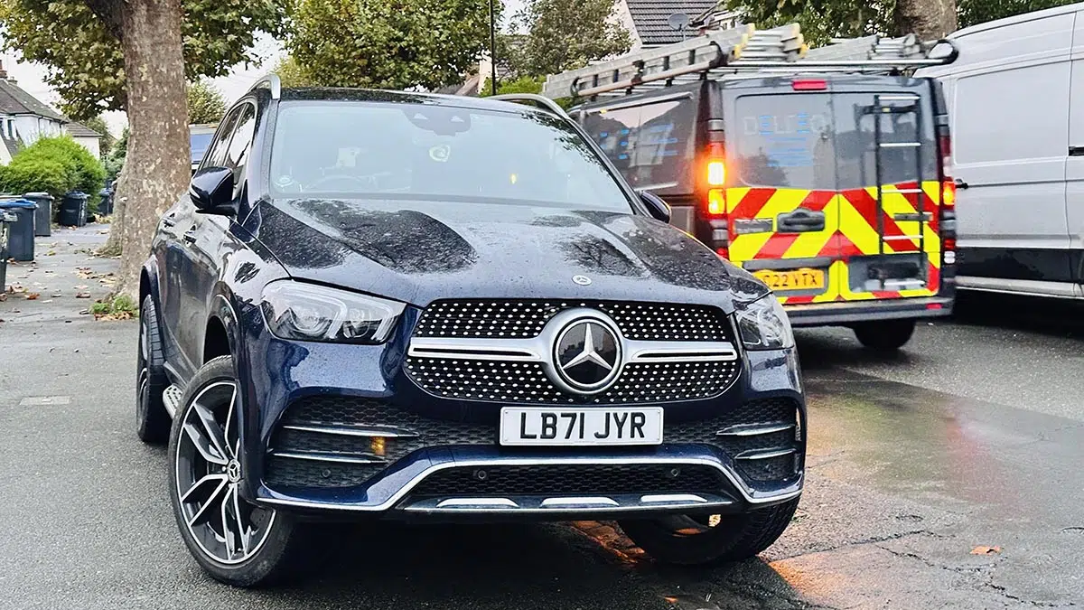 Ce choc incroyable : l'empire Mercedes s'effondre avec une chute de 23% dans l'électrique ! 2 Mercedes-Benz face à la crise : pourquoi ses ventes électriques s’effondrent