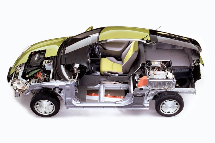 Essai-retro-Honda-Insight-IMA-17 1736881405 658 Essai retro La Honda Insight soucoupe volante ecologique