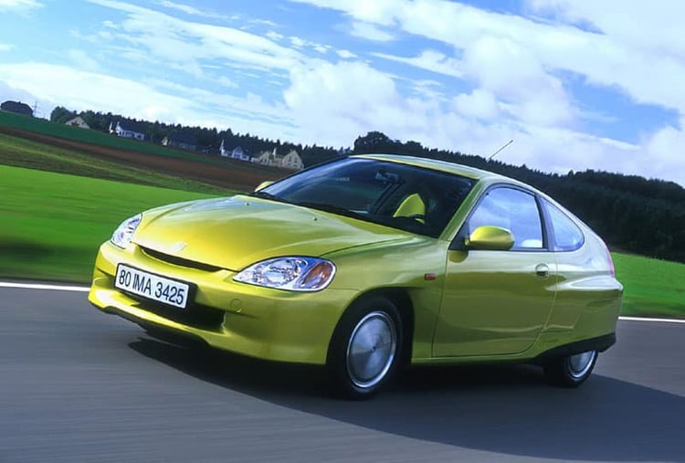 Essai-retro-Honda-Insight-IMA-23 1736881406 43 Essai retro La Honda Insight soucoupe volante ecologique