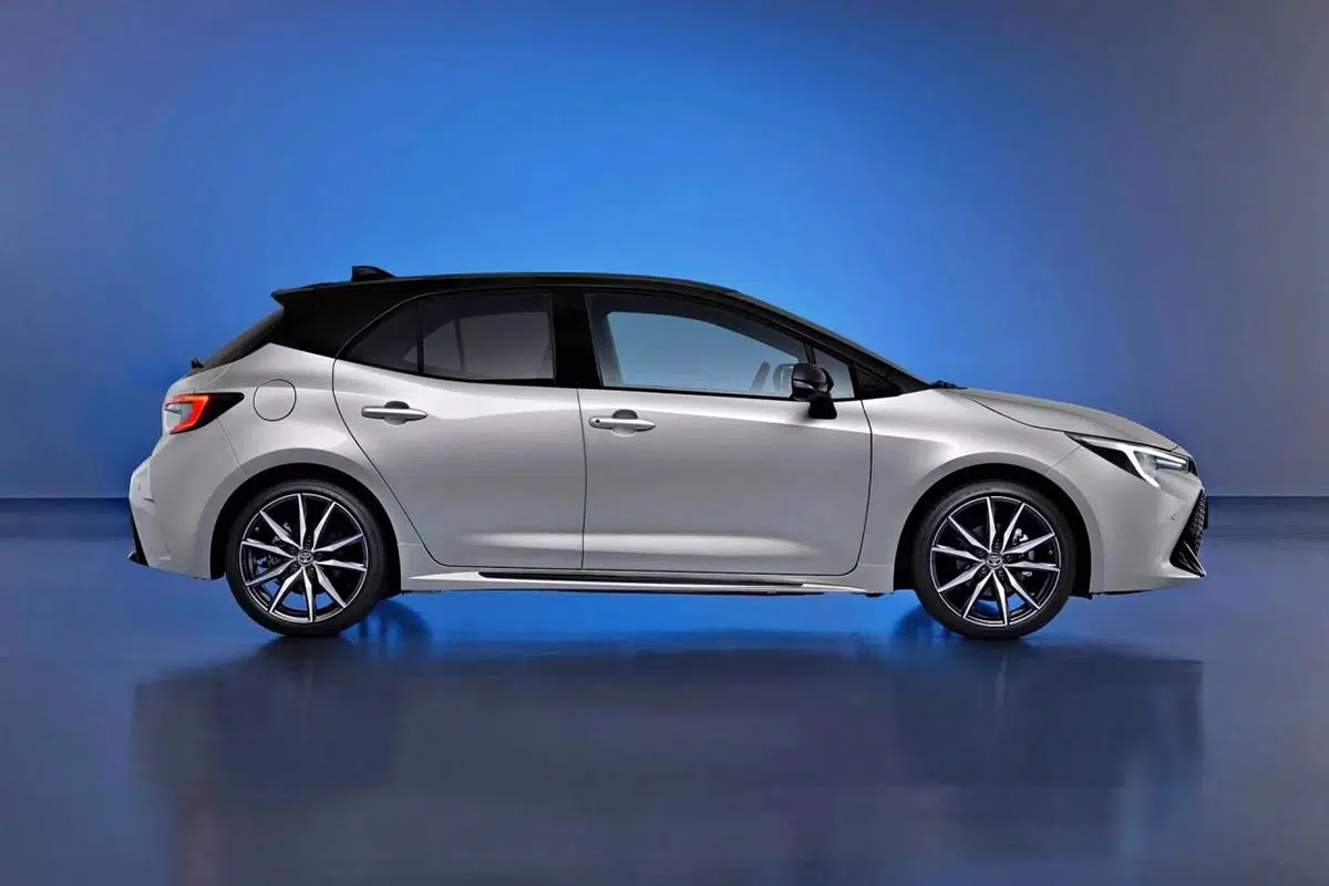 Cette incroyable réussite de Toyota : l'hybride écrase tous les records de ventes en 2024 ! 2 Nouvelle Toyota Corolla 2025