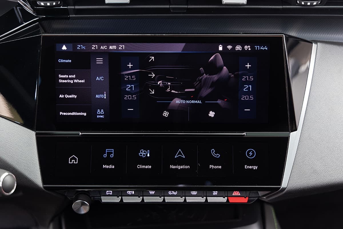 Cette astuce incroyable pour maximiser l'autonomie de votre voiture électrique cet hiver ! 2 Pompe à chaleur peugeot e 308