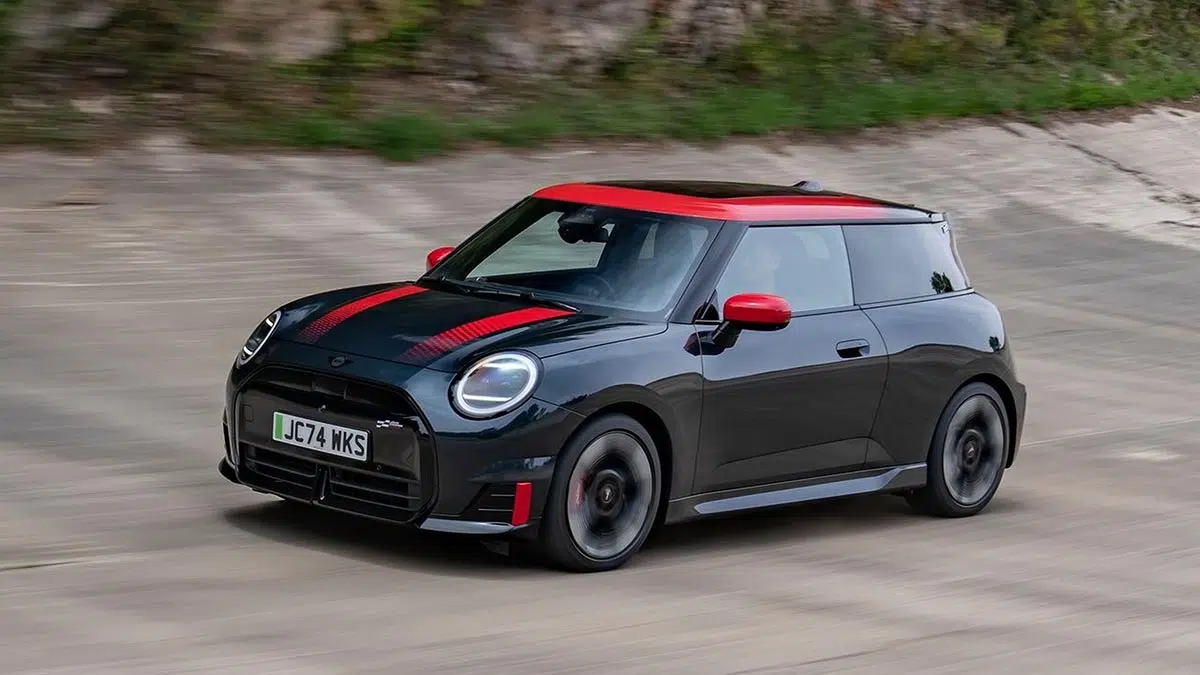 Cette alliance BMW-Tesla : la guerre des taxes avec la Chine qui menace l'UE ! 1 Surtaxes et tensions commerciales : quel avenir pour les véhicules électriques en Europe ?