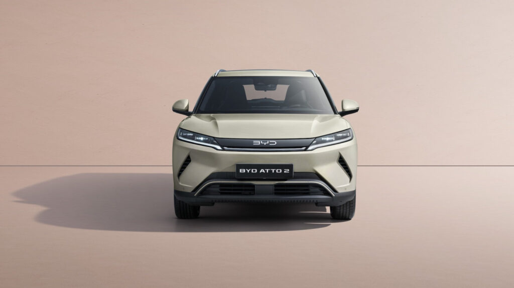 Ce SUV électrique chinois à moins de 30 000 € va bouleverser le marché européen ! 248 BYD Atto 2 : le SUV électrique chinois défie le marché eu