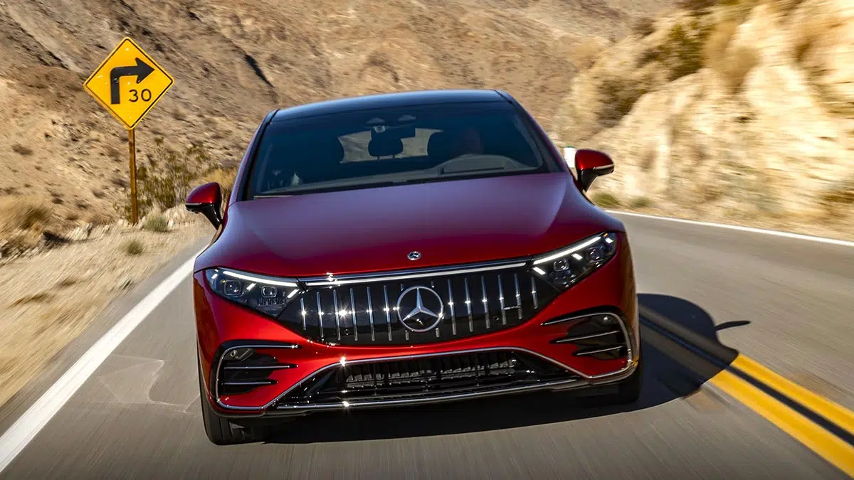 Ce choc incroyable : l'empire Mercedes s'effondre avec une chute de 23% dans l'électrique ! 1 Mercedes-Benz face à la crise : pourquoi ses ventes électriques s’effondrent