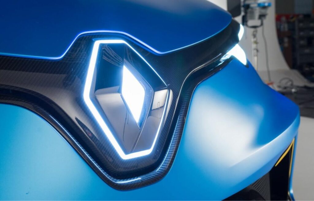 Cette Renault ZOE : la voiture électrique incontournable avec 165 000 ventes en France ! 183 Cette voiture électrique tire sa révérence, mais reste la reine en France