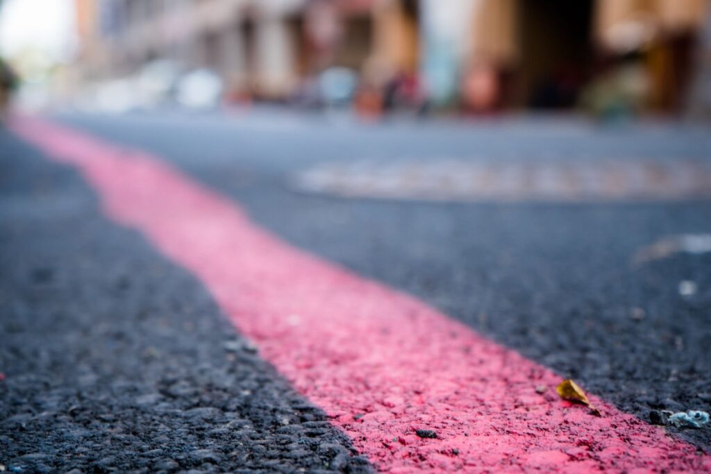 Cette nouvelle ligne rouge va bouleverser vos trajets : amendes colossales en vue ! 40 Ligne Rouge Route