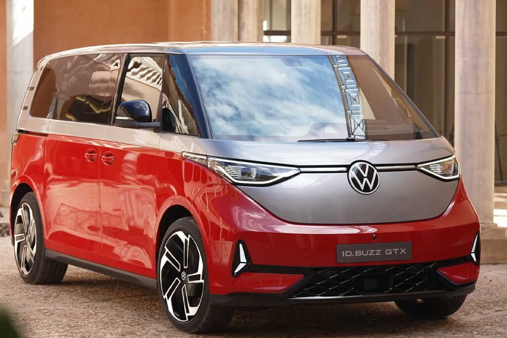 Ces nouvelles versions de l’ID. Buzz de VW : des bonus 2025 à ne pas manquer ! 4 Le modèle plus sportif de l