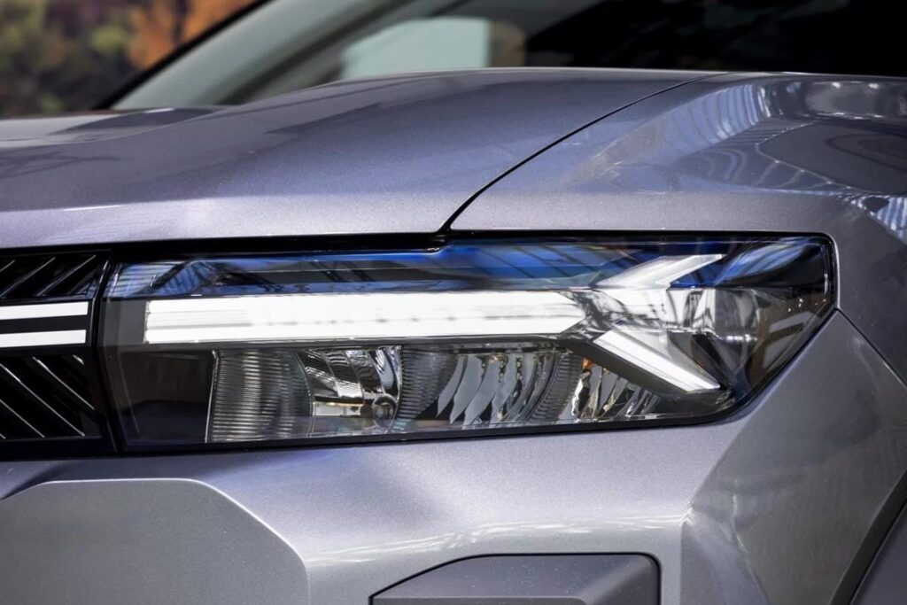 Ce SUV au prix incroyable consomme seulement 4,6 litres et offre un coffre gigantesque ! 51 Essai du Dacia Bigster Hybrid 155 : le SUV économique et spacieux qui bouscule le marché