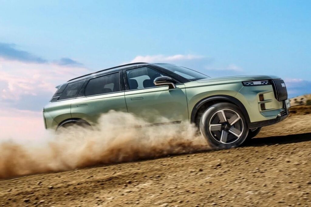 Ce SUV japonais de la taille du Toyota RAV4 révèle une incroyable surprise hybride ! 96 Le Jaecoo 7 bouscule les codes du SUV compact