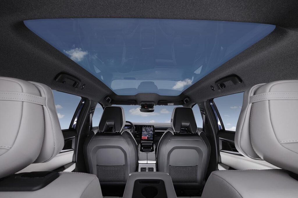 Cette iconique renaissance en SUV : hybride, 200 ch et consommation incroyable de 5L/100km ! 355 Ce nouveau SUV hybride cache un secret : l