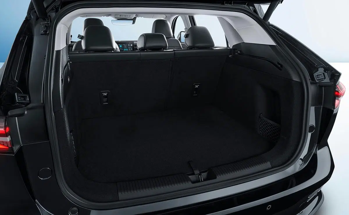 Ce SUV hybride révolutionnaire : 100 km sans essence et 10 000€ d'économie ! 6 Coffre MG HS hybride - Volume généreux malgré la batterie